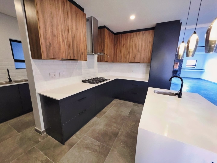 4 Bedroom Property for Sale in Sandown Western Cape